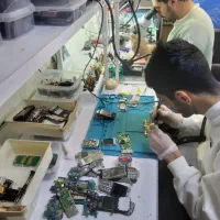کلاس های تابستانی ((آموزش تعمیرات موبایل ))