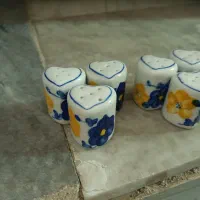 نمکدان گل آبی قلب و سینی استیل