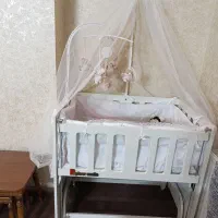 تخت خواب نوزاد