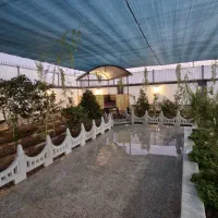 خانه باغ فروشی در قلب کاشان