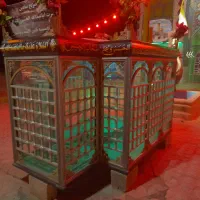 ضریح نمادین امام حسین (ع)