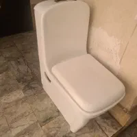 توالت فرنگی توتی دست دوم
