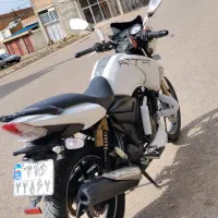 اپاچی180|موتورسیکلت|شاهین دژ, |دیوار