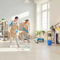 تمیز کاری منزل و راه پله مشاعات