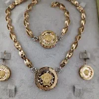 سرویس ورساچه