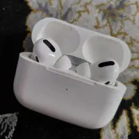 ایرپاد پرو made in USA اصل با کلیه لوازم های جانبی