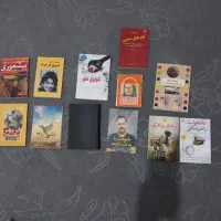 تعدادی کتاب رمان وروانشناسی به فروش میرسد