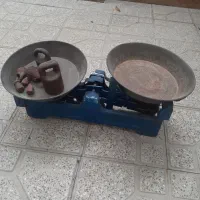 ترازو وزنه ای
