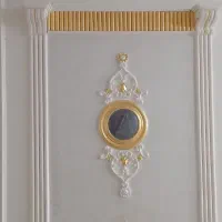 نیروی خانم جهت پتینه وورق طلا