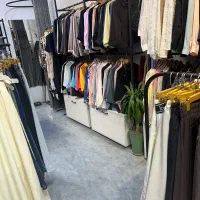 به یک فروشنده تمام وقت نیازمندیم یا نیمه وقت