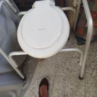 توالت فرنگی بدنه آلمینیوم در حد نو