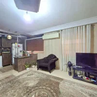 آپارتمان ۹۰ متری خ تهران کوچه خرم طبقه ۲