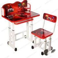 میز تحریر بچگانه