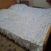روتختی همه گلها با دست دوخته شده