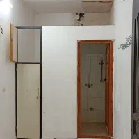 در آلومینیومی و کمدی کتابخانه ای
