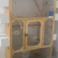 قفس چوبی بزرگ