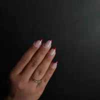 کاشت و ترمیم ناخن