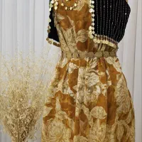 براسو|لباس|دهگلان, |دیوار