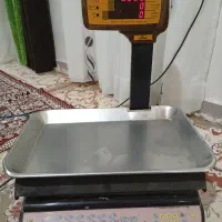 ترازو دیجیتال محک