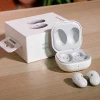هدفون بلوتوثی سامسونگ مدل Galaxy Buds Live