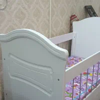 تخت گهواره ای کودک