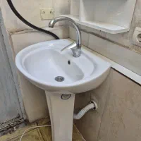 روشویی و آینه
