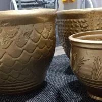 سه عدد گلدان