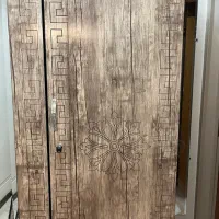 کمد ۱عدد رگال دار و ۲کشو