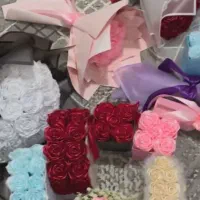 گل رز روبانی
