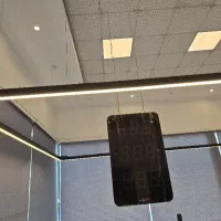 کارگر ساده و صندوق دار