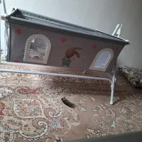 گهواره همرااه با پشه  بند