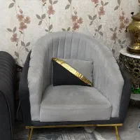 مبل راحتی  و جلو مبلی