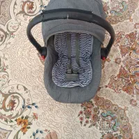 کریر نوزاد و وان حمام