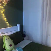 تخت ومیز آرایش