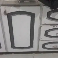 کابینت فلز تمیز سالم