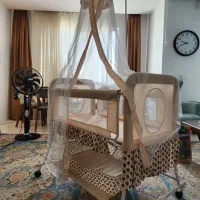 تخت کنار مادر خارجی