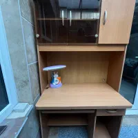 میز کامپیوتر و تحریر تمیز