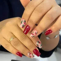 ترمیم ناخن و کاشت ۳۸۰