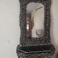 آینه و میز