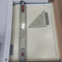 تخته رسم دانشجویی