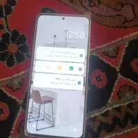 گوشی سالم نیاز به پولم که ارزان میدم