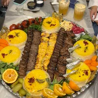 استخدام پیک موتوری و راننده با خودرو