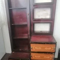 یک عدد میز تلویزیون وکمد