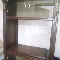 ویترین چوبی قدیمی