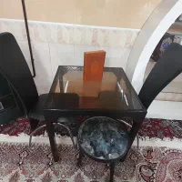 میز ناهار خوری چهار نفره دو صندلی