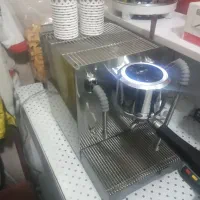 اسپرسو ساز لاواک نیمه صنعتی۳۲۳۵ نو کم کار