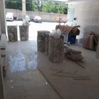 مغازه نزدیک عدل