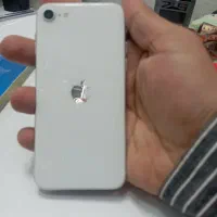 ایفون se2020
