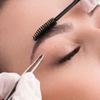 خدمات سالن زیبایی/ اموزش ارایشگری زنانه