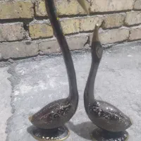 دو عدد مجسمه برنج ویک زنبوری با جنس آهن تمیز